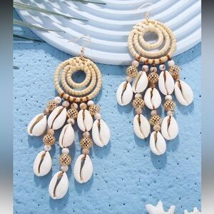 Handmade Boho Shell Chandelier Earrings - Cream and White